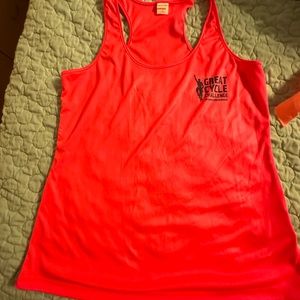 Lot of 2 tanks one Ron Jon